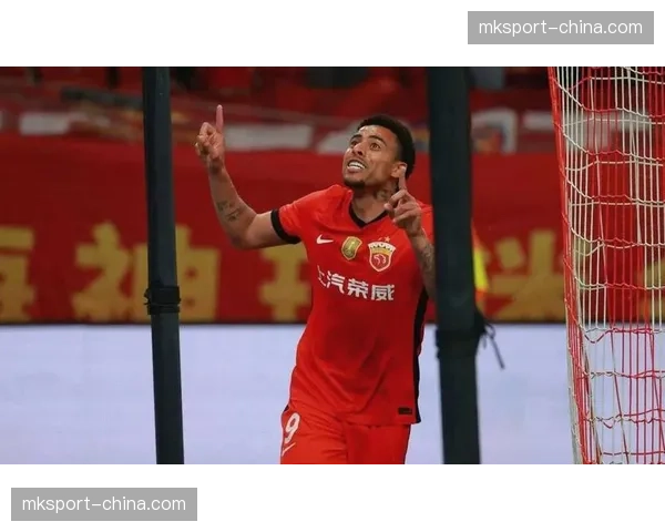 河南队一口气官宣六名新援加盟，古斯塔沃姆布拉在列