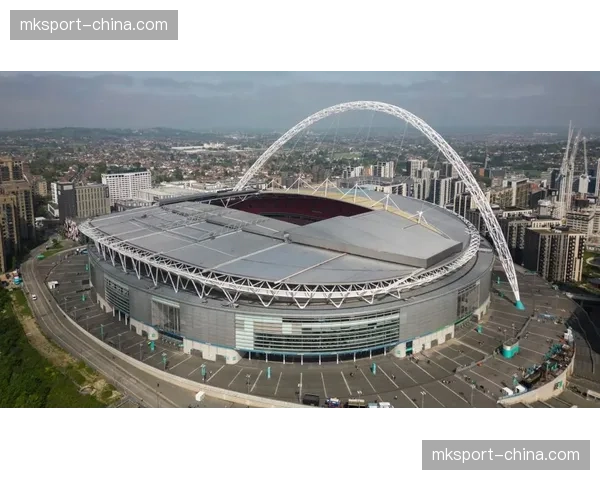 草皮动态:为举办2028欧洲杯决赛,英足总启动温布利球场草皮全面升级项目