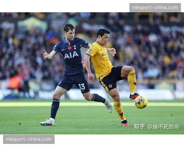 官方：热刺中场比苏马因腿筋伤势将缺席三月所有比赛，球队由守转攻枢纽受损