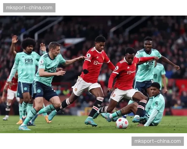 观察:为应对密集赛程,多支法甲球队在四月比赛末段采取低位防守策略